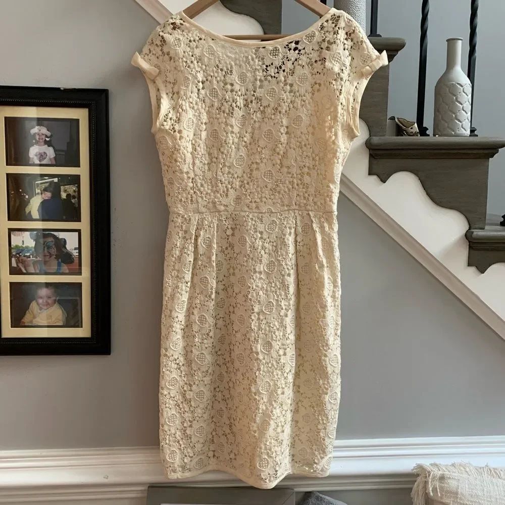 Nanette Lepore Cream Crochet Lace Bow Sleeve Dress sz 8 EUC